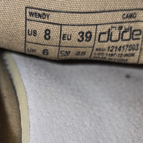 Hey Dude - Picture 7 of 7